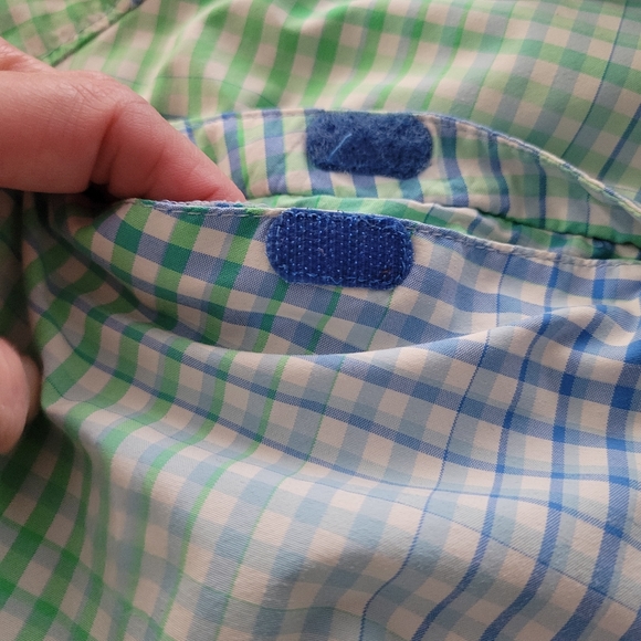 Columbia women's Omni Shade sun protected vented lightweight button down shirt - Picture 7 of 13